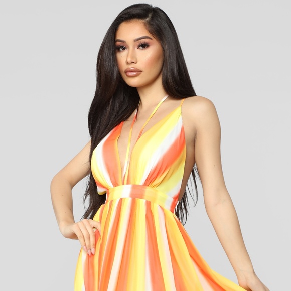 Last Kiss Maxi Dress - Picture 2 of 5